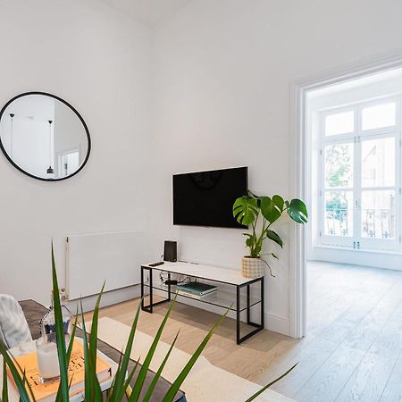 Appartamento Lady On The Lane- 2 Bed Primrose Hill Londra Esterno foto