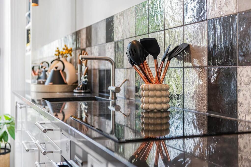 Appartamento Lady On The Lane- 2 Bed Primrose Hill Londra Esterno foto