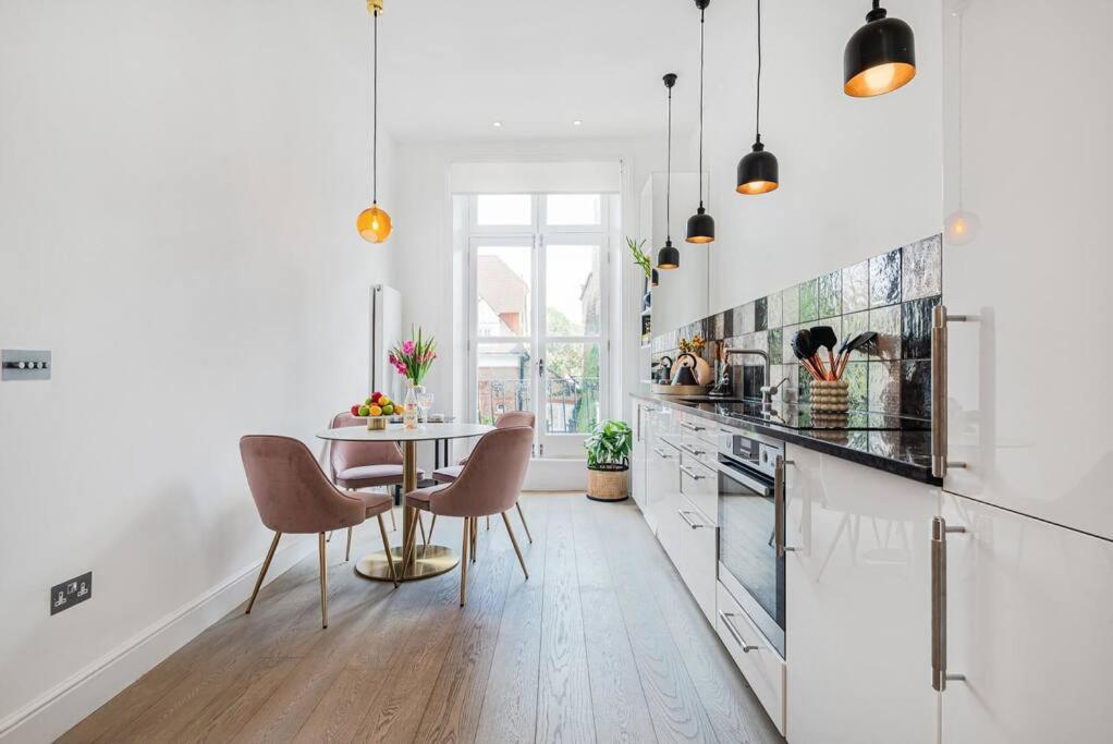 Appartamento Lady On The Lane- 2 Bed Primrose Hill Londra Esterno foto