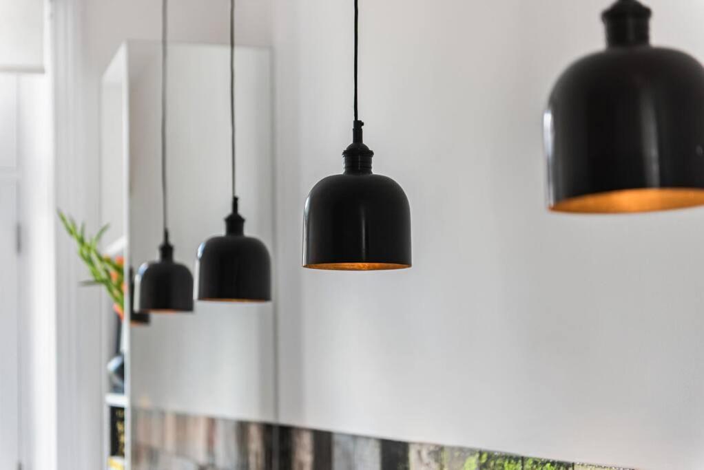 Appartamento Lady On The Lane- 2 Bed Primrose Hill Londra Esterno foto