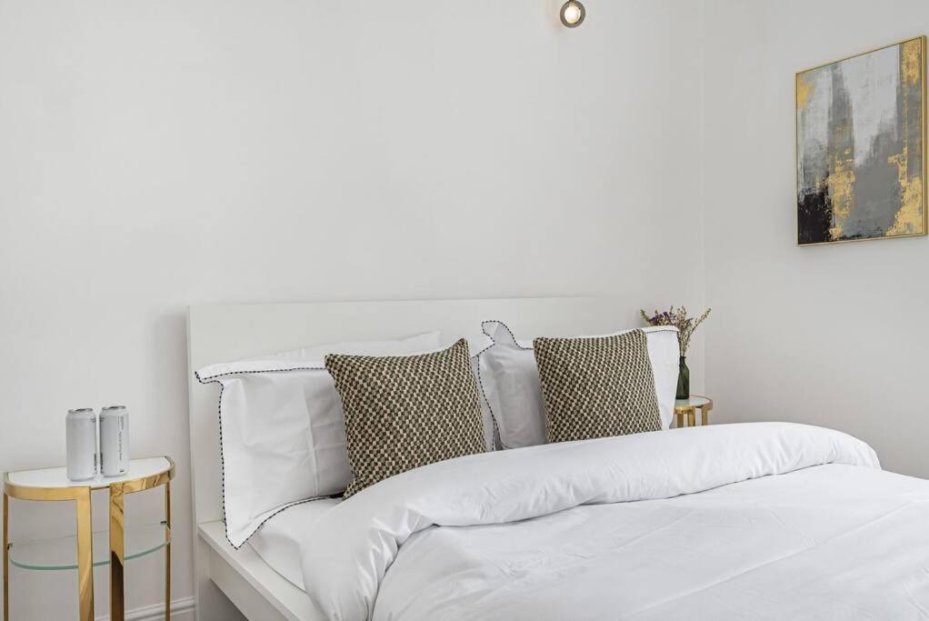 Appartamento Lady On The Lane- 2 Bed Primrose Hill Londra Esterno foto