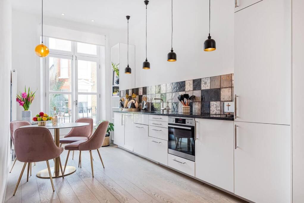 Appartamento Lady On The Lane- 2 Bed Primrose Hill Londra Esterno foto